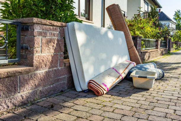 Best Estate Cleanout Services  in Throop, PA